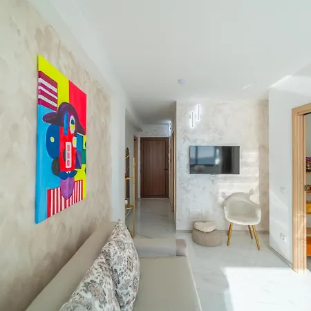 Апартаменти Sea View Escape Waterfront *