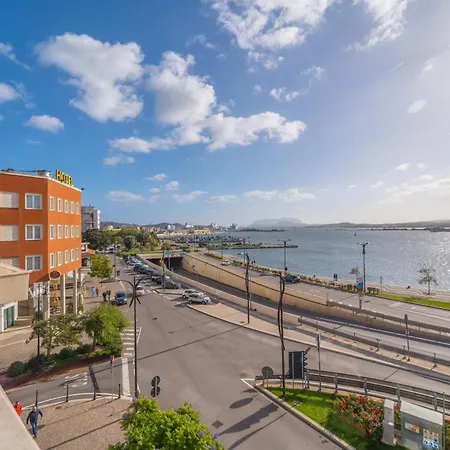 Sea View Escape Waterfront Апартаменти Ольбія
