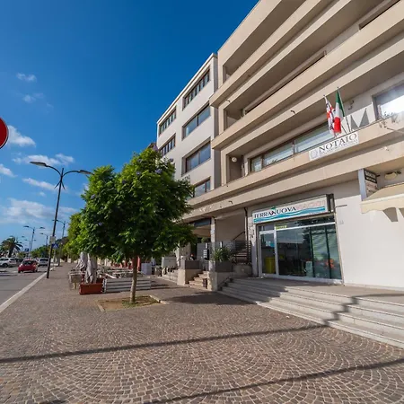 Апартаменти Sea View Escape Waterfront Ольбія